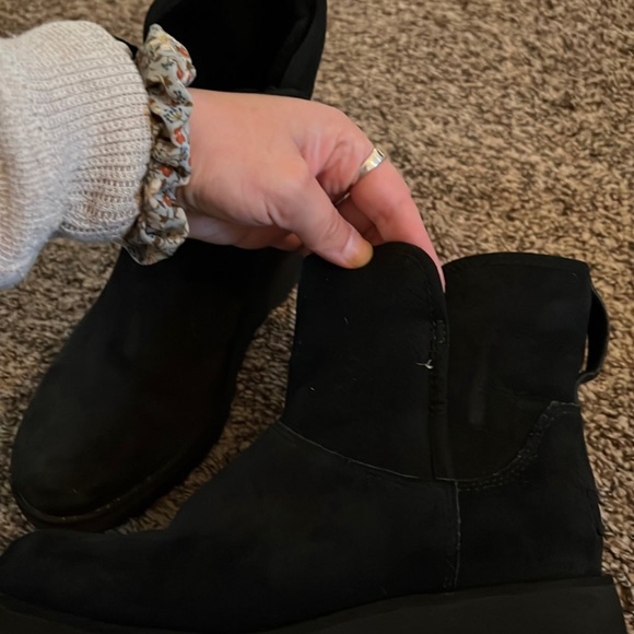 Black Uggs - Picture 5 of 6